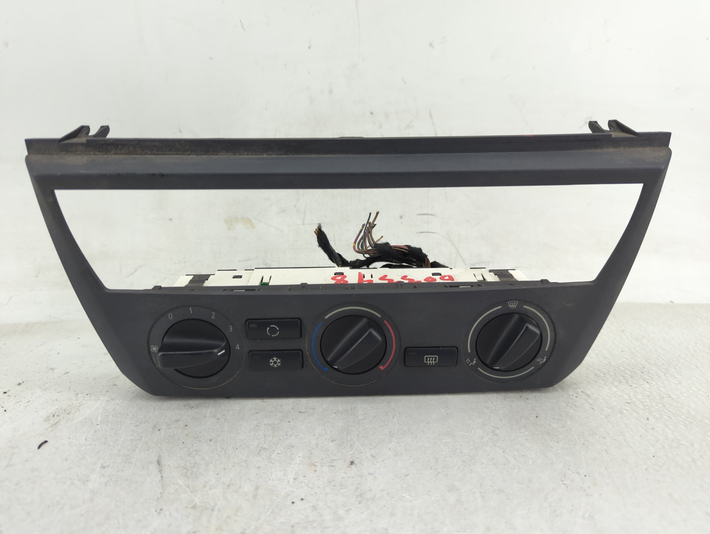 2004 Bmw X3 Climate Control Module Temperature AC/Heater Replacement Fits OEM Used Auto Parts - Oemusedautoparts1.com