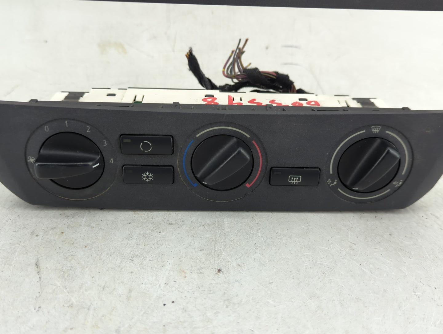 2004 Bmw X3 Climate Control Module Temperature AC/Heater Replacement Fits OEM Used Auto Parts - Oemusedautoparts1.com