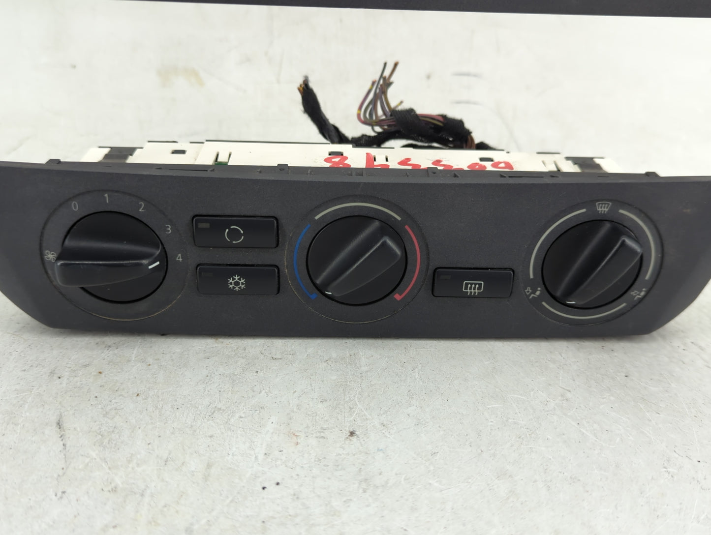 2004 Bmw X3 Climate Control Module Temperature AC/Heater Replacement Fits OEM Used Auto Parts - Oemusedautoparts1.com