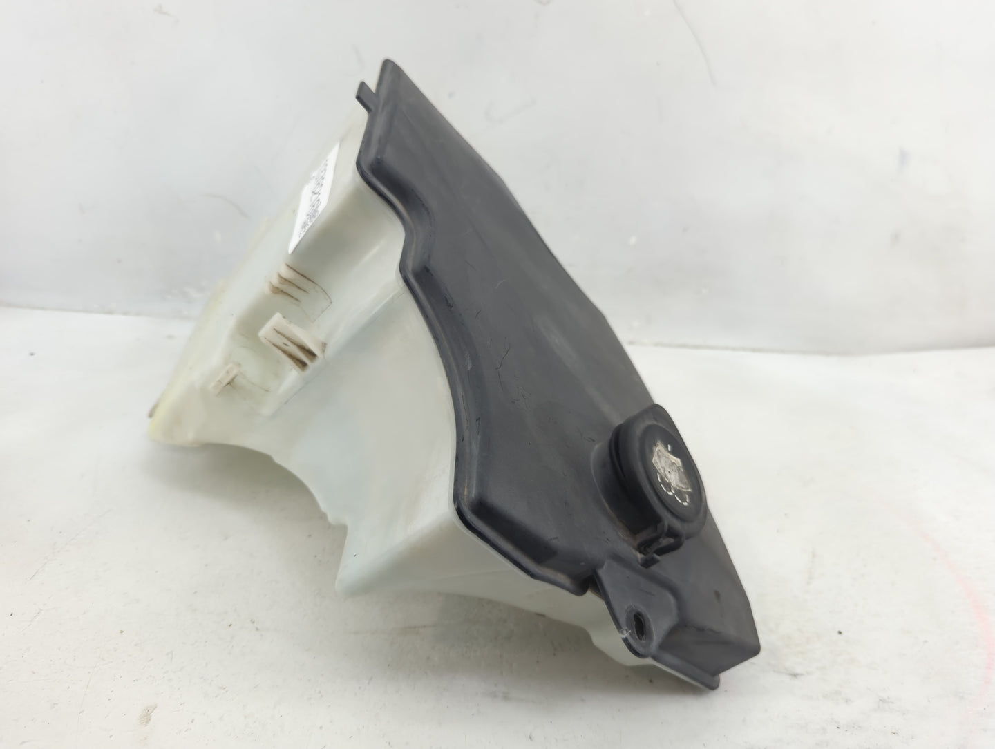 2004-2010 Bmw X3 Windshield Washer Fluid Reservoir Bottle Oem - Oemusedautoparts1.com
