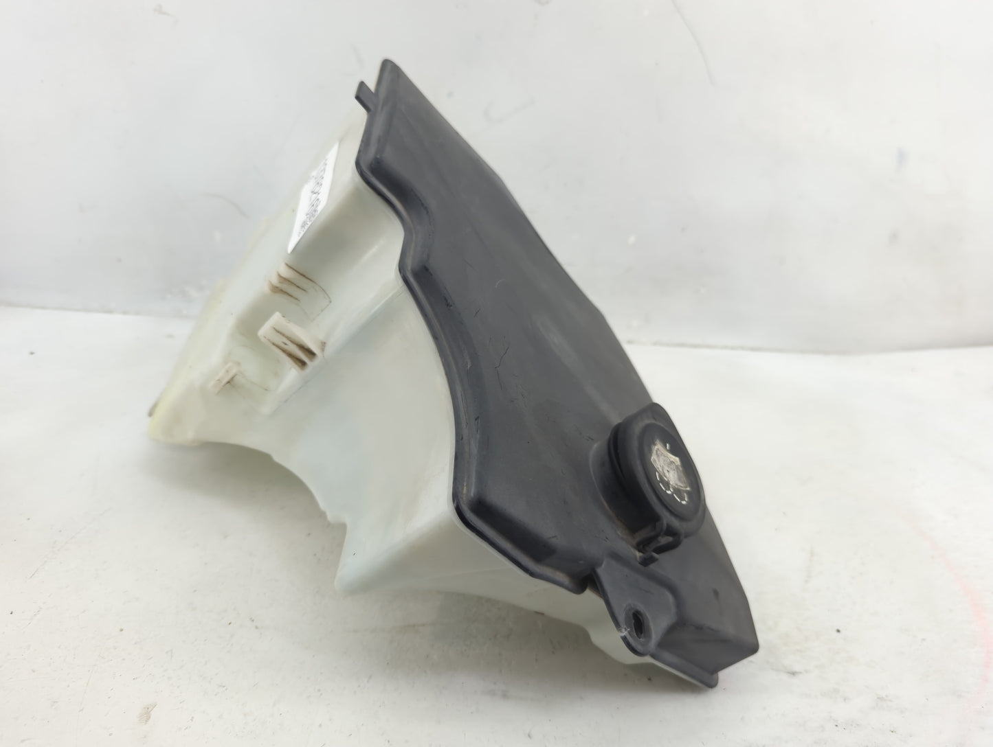 2004-2010 Bmw X3 Windshield Washer Fluid Reservoir Bottle Oem - Oemusedautoparts1.com