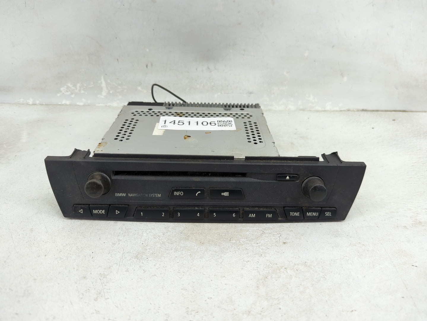 2004-2005 Bmw X3 Radio AM FM Cd Player Receiver Replacement P/N:20005513 Fits Fits 2004 2005 OEM Used Auto Parts - Oemusedau