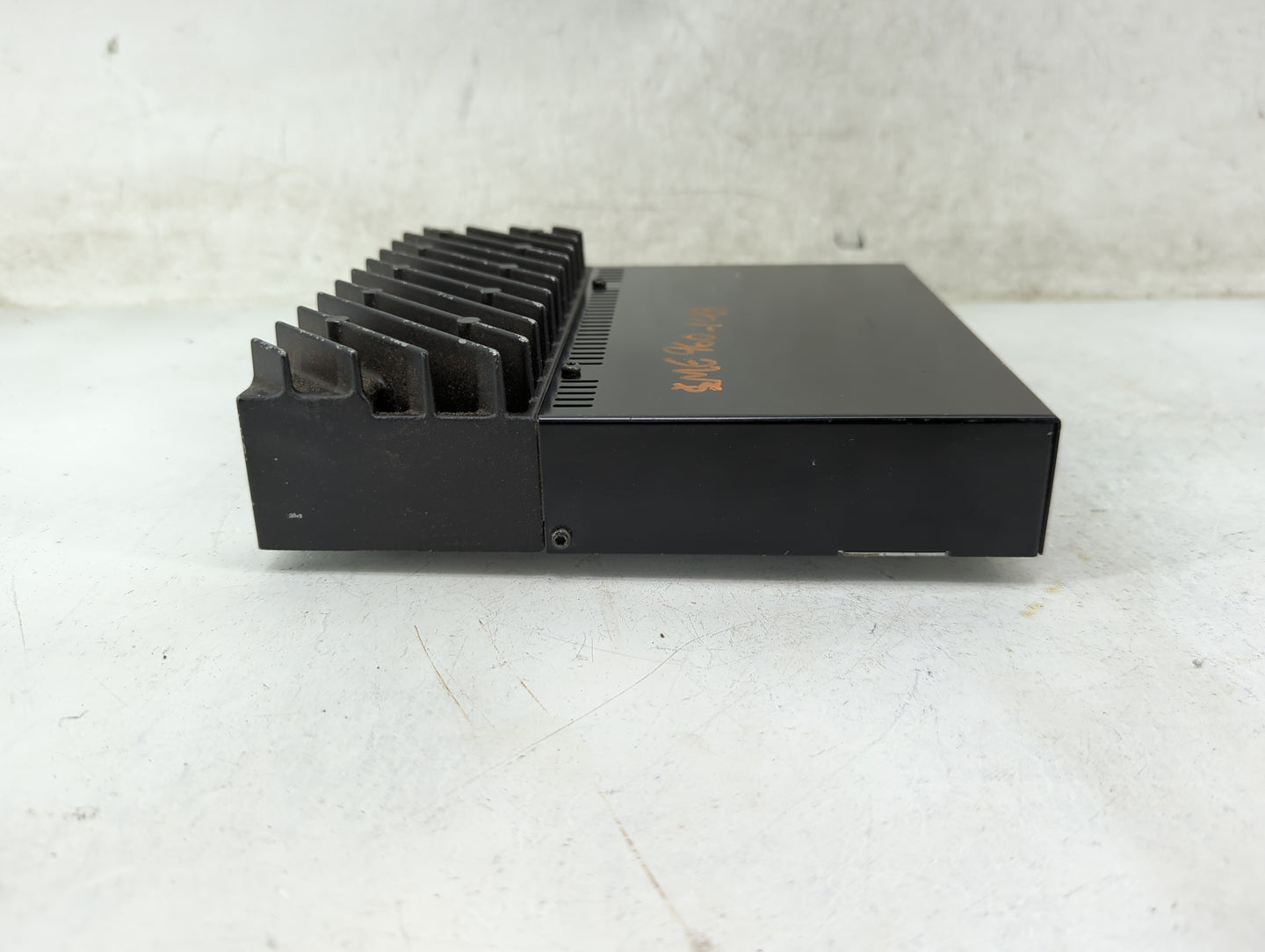 2004 Bmw X3 Radio Speaker Amplifier 65126990098|532230804 - Oemusedautoparts1.com