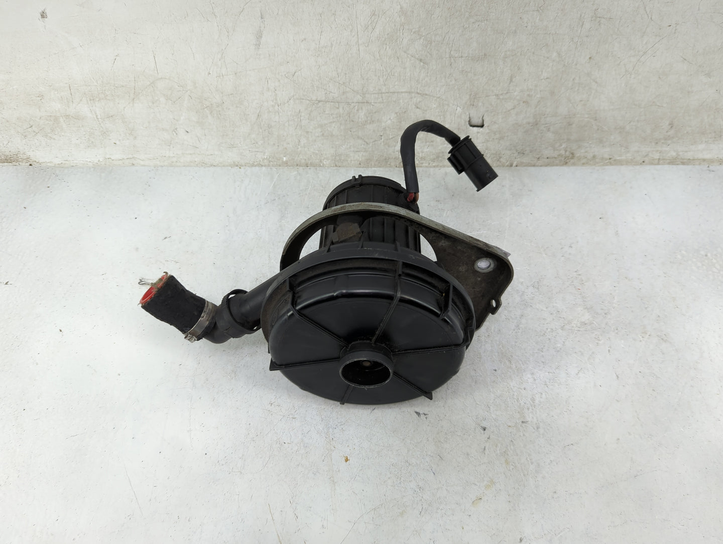2004-2006 Bmw X3 Air Injection Pump Smog - Oemusedautoparts1.com