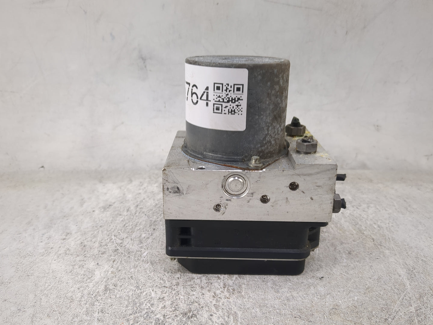2004 Bmw X3 ABS Pump Control Module Replacement P/N:0265234035 34516762039-01, 0265950318, 48216L0069 Fits OEM Used Auto Par