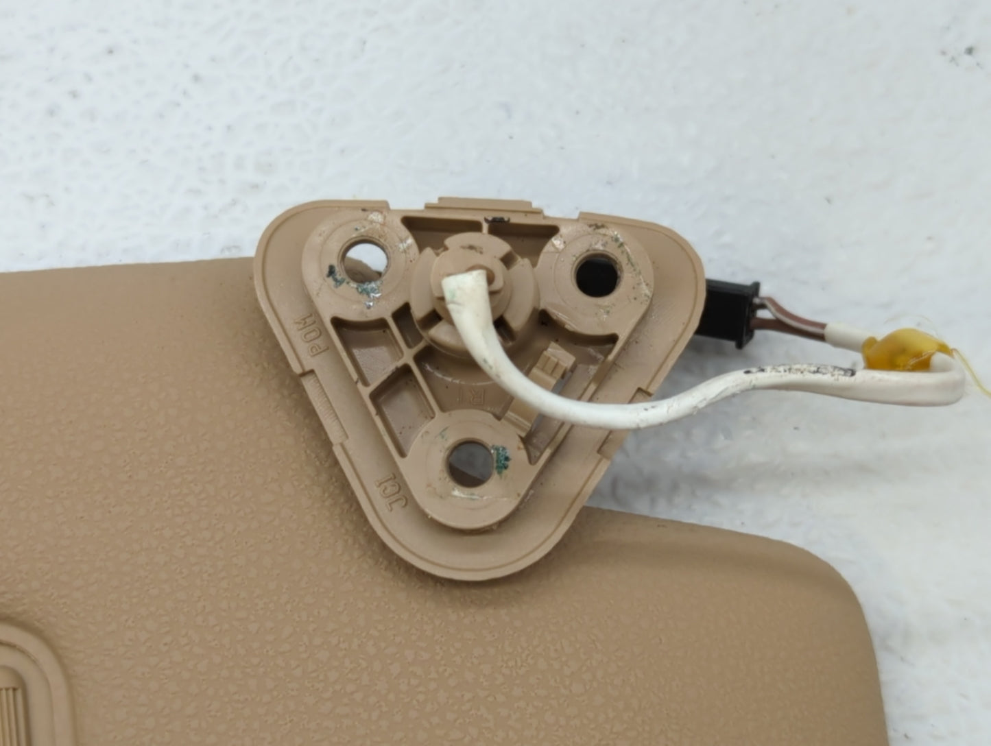 2004-2005 Bmw X3 Sun Visor Shade Replacement Passenger Right Mirror Fits Fits 2004 2005 OEM Used Auto Parts - Oemusedautopar