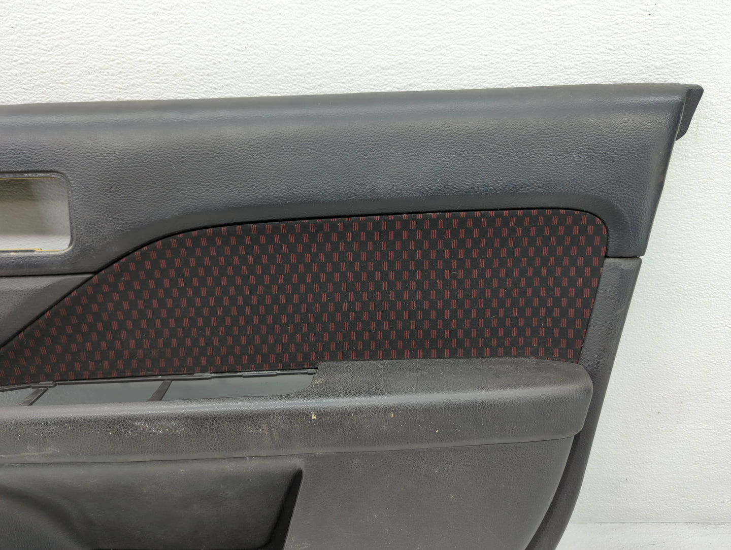 2004 Bmw X3 Front Right Passenger Interior Door Panel Trim Black - Oemusedautoparts1.com