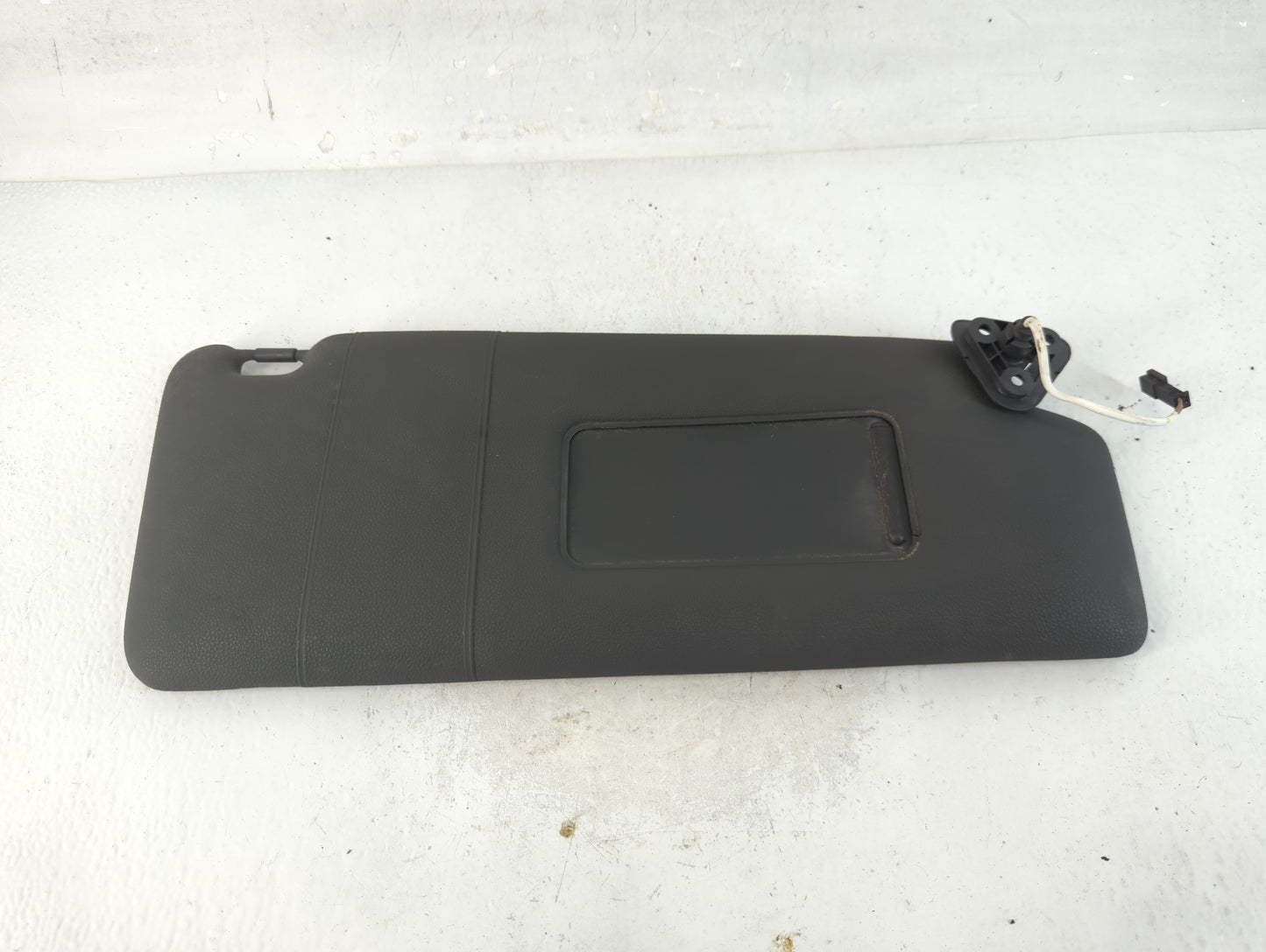2004-2005 Bmw X3 Sun Visor Shade Replacement Passenger Right Mirror Fits Fits 2004 2005 OEM Used Auto Parts - Oemusedautopar