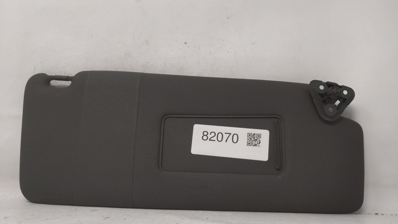 2004 Bmw X3 Sun Visor Shade Replacement Passenger Right Mirror Fits Fits 2005 OEM Used Auto Parts - Oemusedautoparts1.com