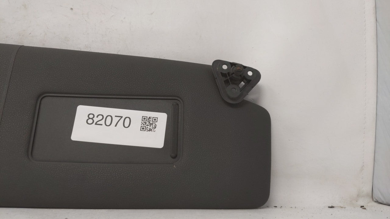 2004 Bmw X3 Sun Visor Shade Replacement Passenger Right Mirror Fits Fits 2005 OEM Used Auto Parts - Oemusedautoparts1.com