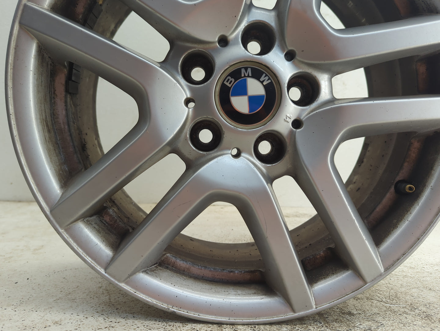 2002-2006 Bmw X5 Oem Wheel Rim - Oemusedautoparts1.com
