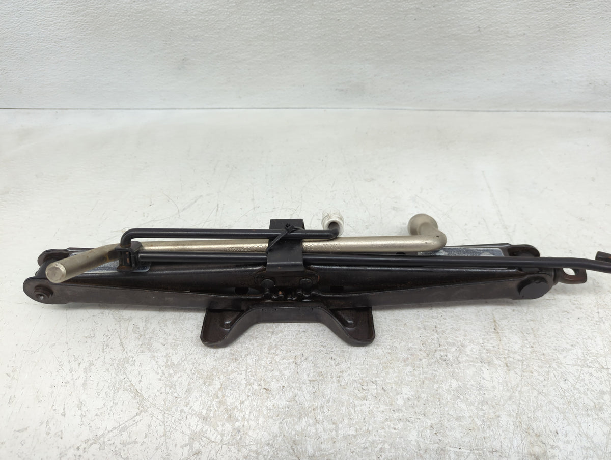 Bmw X5 Spare Scissor Car Jack - Oemusedautoparts1.com