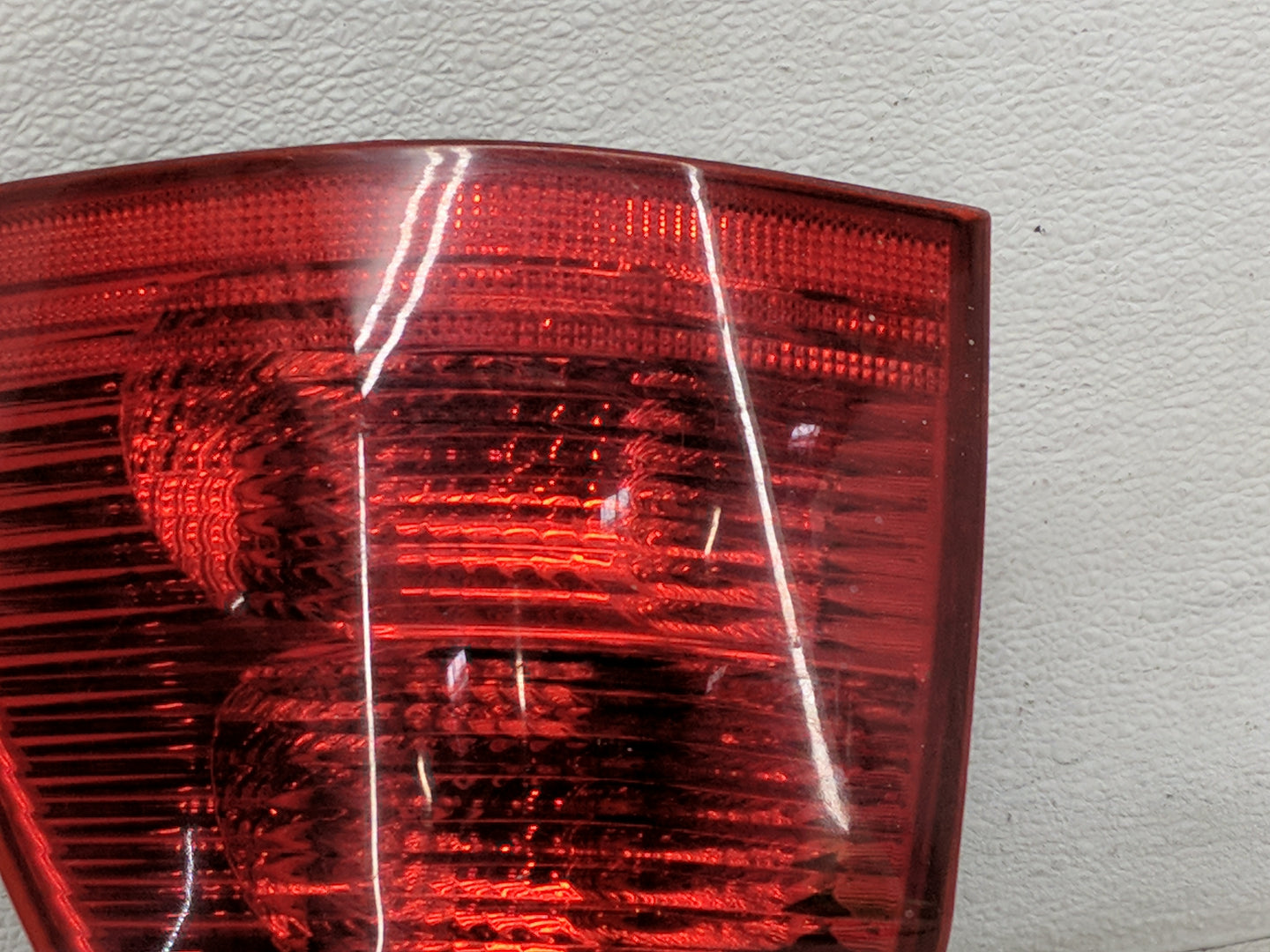 2004-2006 Bmw X5 Tail Light Assembly Passenger Right OEM Fits Fits 2004 2005 2006 OEM Used Auto Parts - Oemusedautoparts1.co