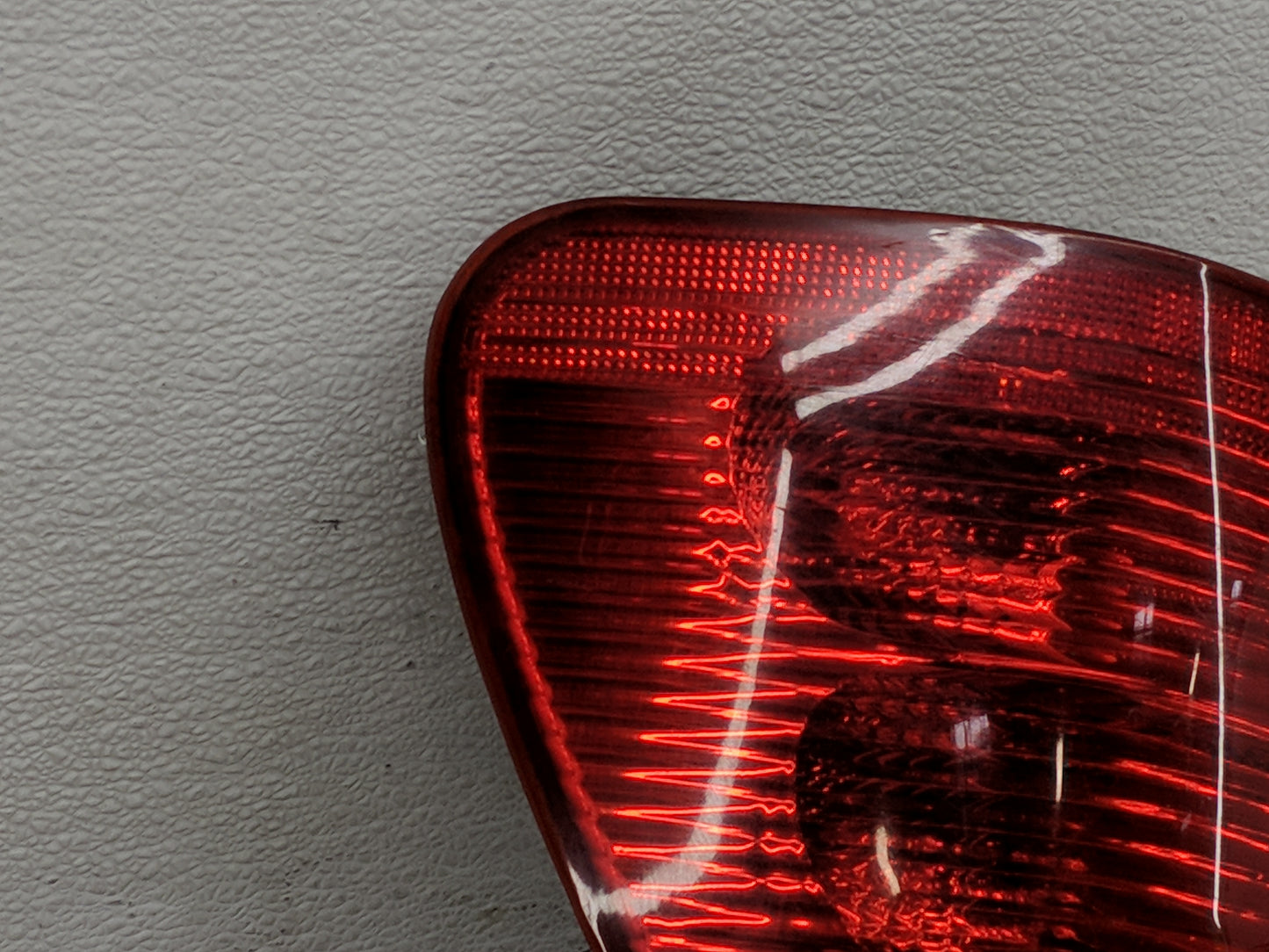 2004-2006 Bmw X5 Tail Light Assembly Passenger Right OEM Fits Fits 2004 2005 2006 OEM Used Auto Parts - Oemusedautoparts1.co