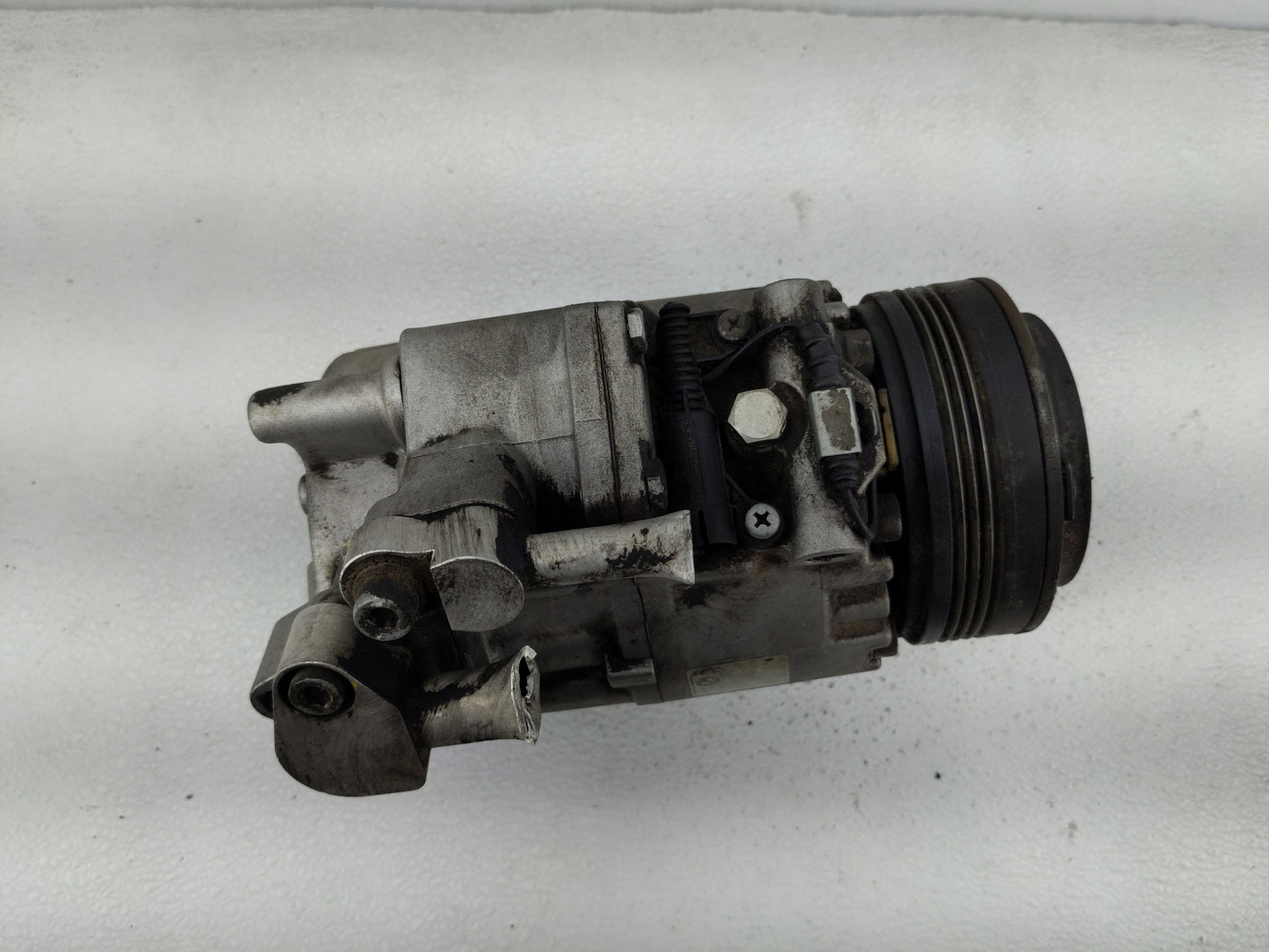 2003-2006 Bmw X5 Air Conditioning A/c Ac Compressor Oem - Oemusedautoparts1.com