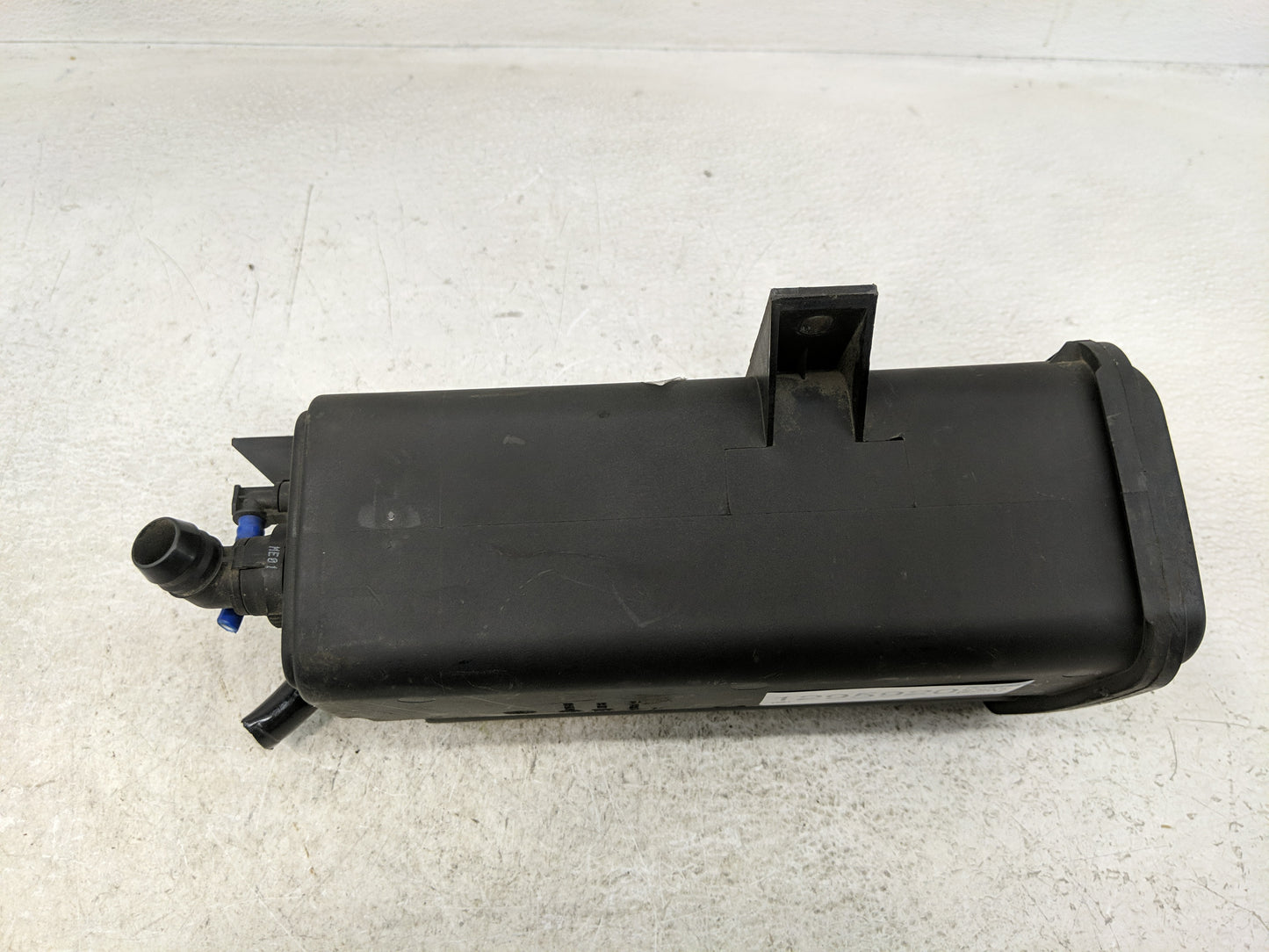 2004 Bmw X5 Fuel Vapor Charcoal Canister - Oemusedautoparts1.com