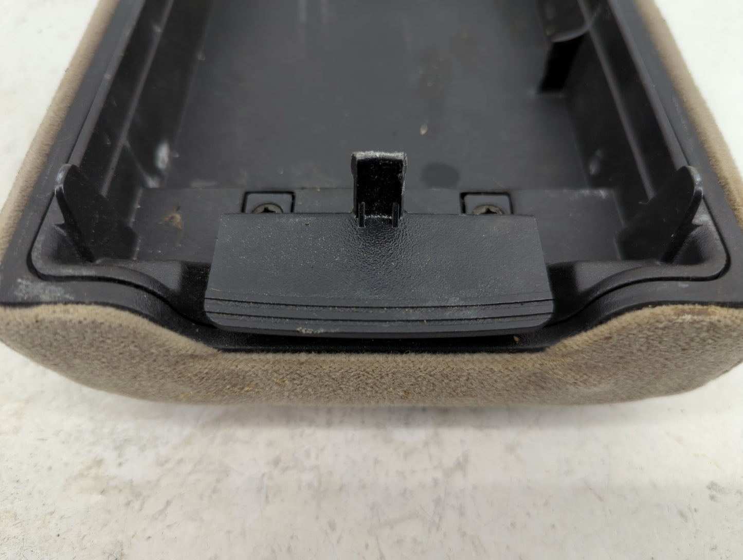 2000-2005 Buick Century Center Console Armrest Cover Lid Fits Fits 2000 2001 2002 2003 2004 2005 OEM Used Auto Parts - Oemus
