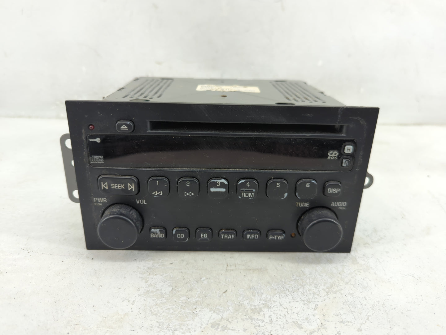2004-2005 Buick Century Radio AM FM Cd Player Receiver Replacement P/N:10346985 Fits Fits 2004 2005 2006 2007 OEM Used Auto 
