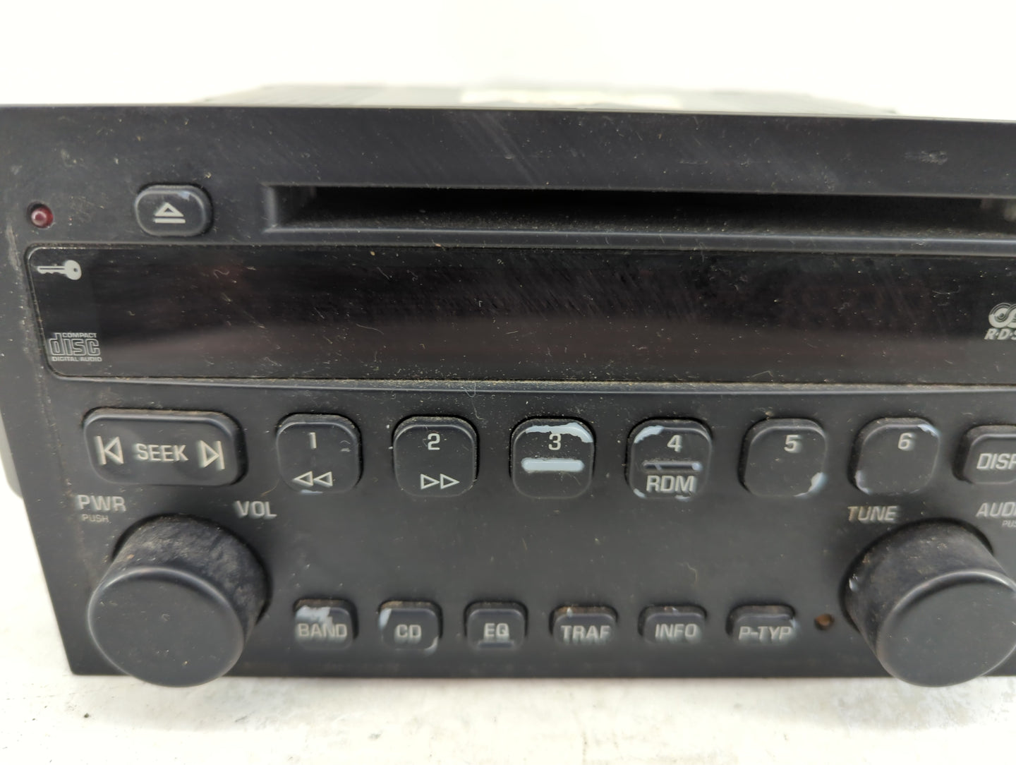 2004-2005 Buick Century Radio AM FM Cd Player Receiver Replacement P/N:10346985 Fits Fits 2004 2005 2006 2007 OEM Used Auto 