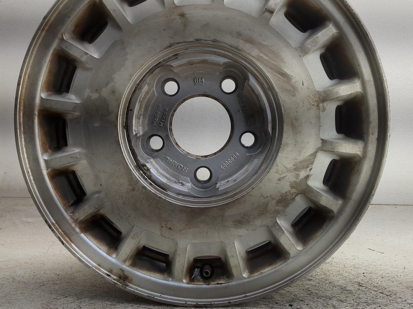 2000-2005 Buick Century Oem Wheel Rim 1317788 - Oemusedautoparts1.com
