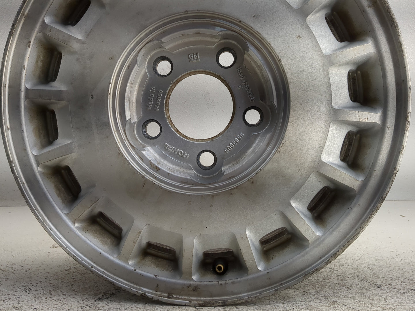 2000-2005 Buick Century Oem Wheel Rim 1317789 - Oemusedautoparts1.com
