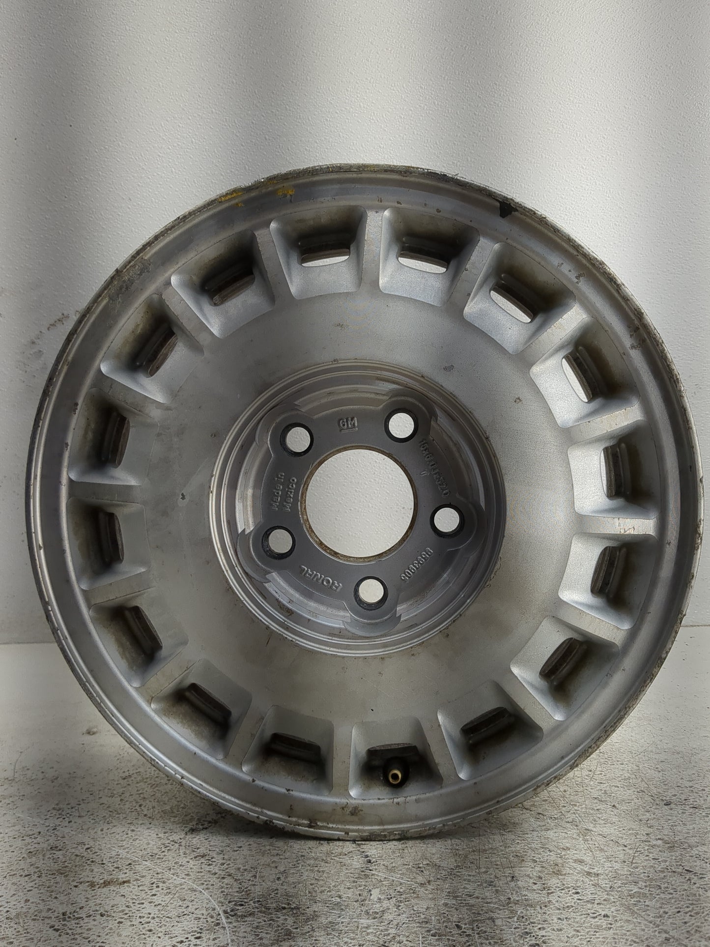 2000-2005 Buick Century Oem Wheel Rim 1317789 - Oemusedautoparts1.com