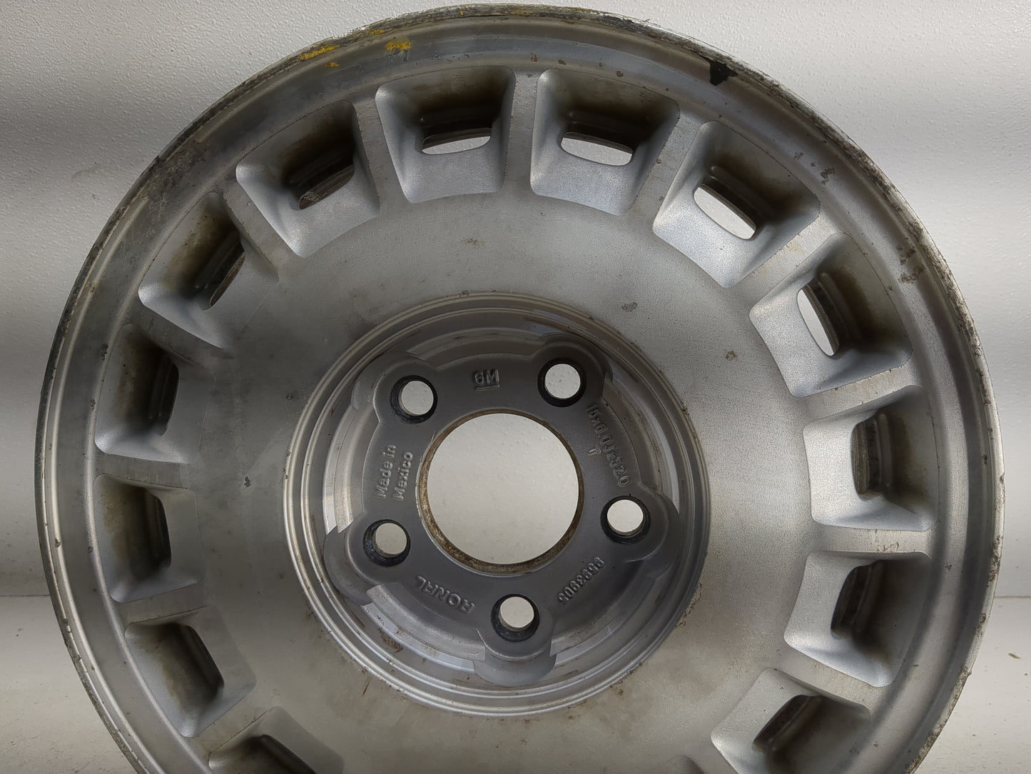 2000-2005 Buick Century Oem Wheel Rim 1317789 - Oemusedautoparts1.com