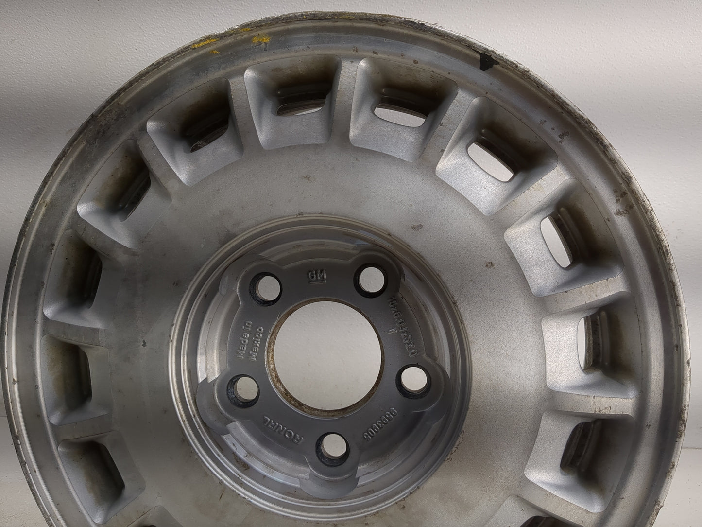 2000-2005 Buick Century Oem Wheel Rim 1317789 - Oemusedautoparts1.com