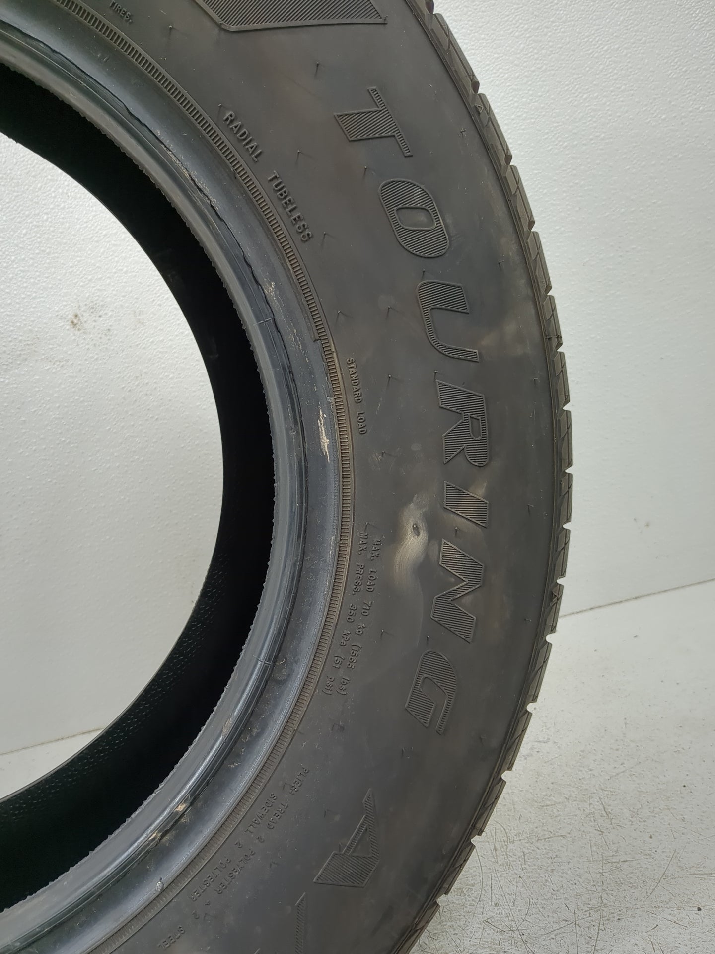 Used Tire 205/70R15 DOUGLAS TOURING A/S 96T - Tread Depth 7/32 - Oemusedautoparts1.com