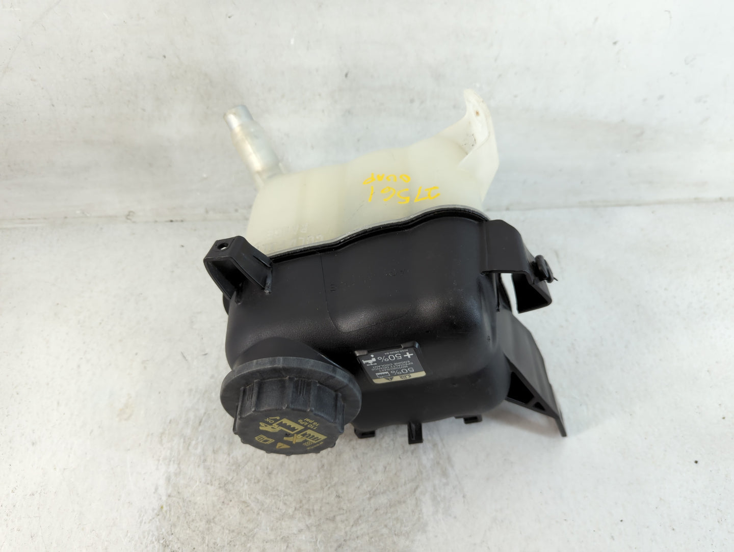2001-2005 Buick Century Radiator Coolant Overflow Expansion Tank Bottle - Oemusedautoparts1.com