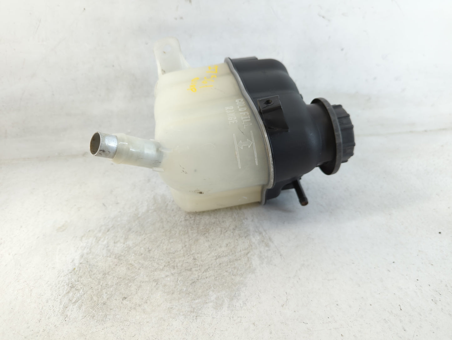 2001-2005 Buick Century Radiator Coolant Overflow Expansion Tank Bottle - Oemusedautoparts1.com