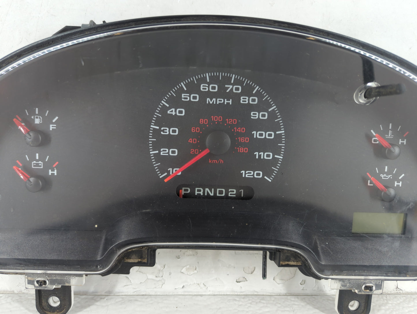 2003-2004 Buick Century Instrument Cluster Speedometer Gauges P/N:4L3F-10A855-AD Fits Fits 2003 2004 OEM Used Auto Parts - O