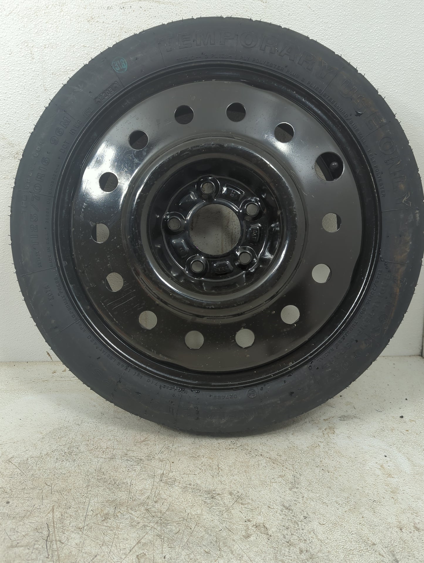 2002-2005 Buick Lesabre Spare Donut Tire Wheel Rim Oem 1111623 - Oemusedautoparts1.com