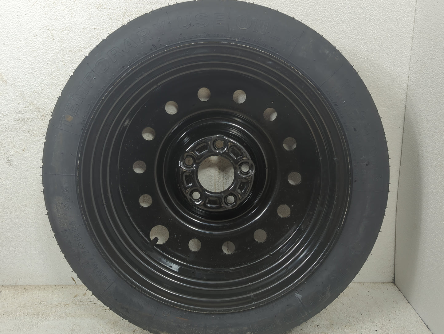 2002-2005 Buick Lesabre Spare Donut Tire Wheel Rim Oem 1111623 - Oemusedautoparts1.com