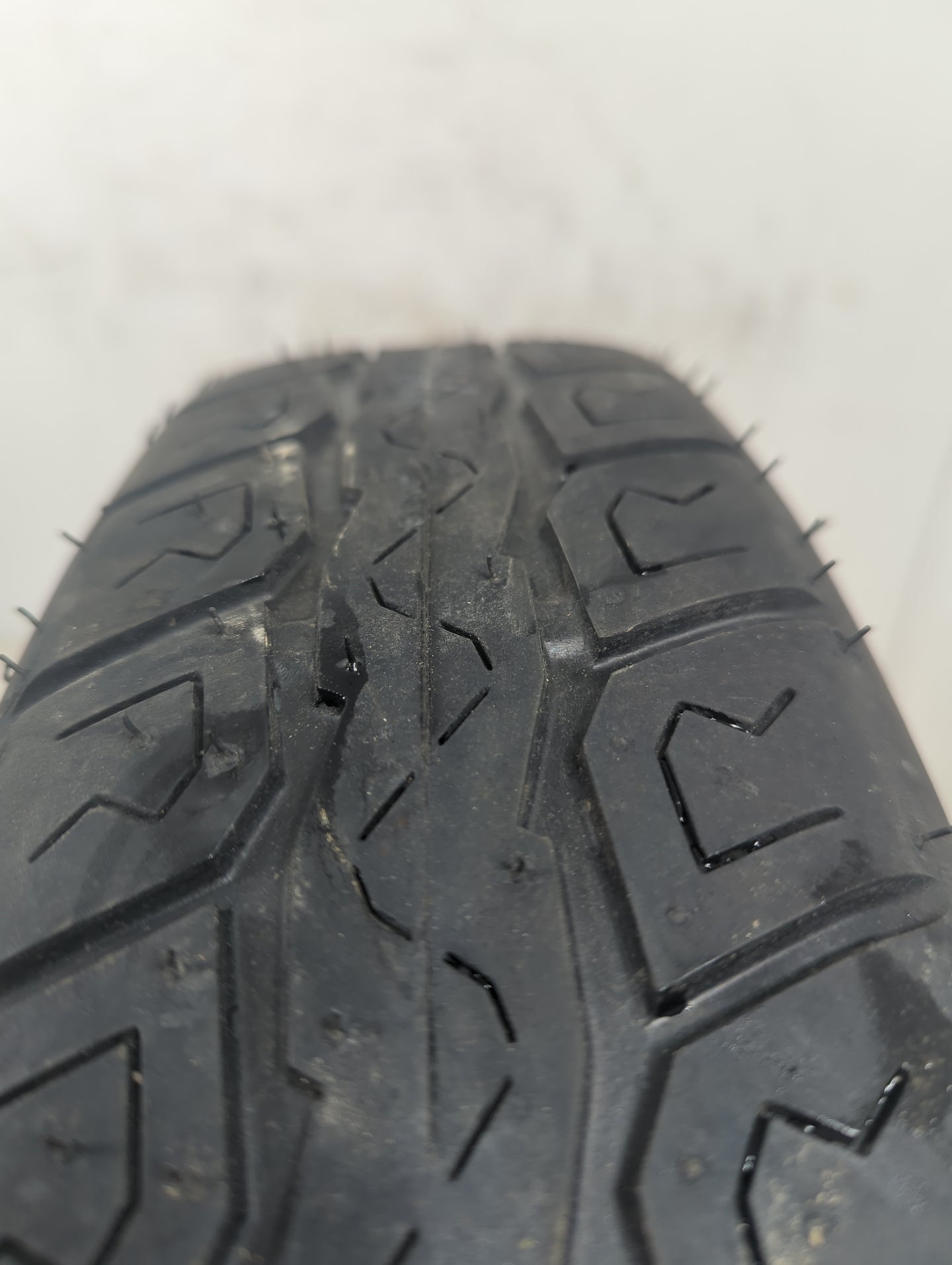 2002-2005 Buick Lesabre Spare Donut Tire Wheel Rim Oem 1111623 - Oemusedautoparts1.com