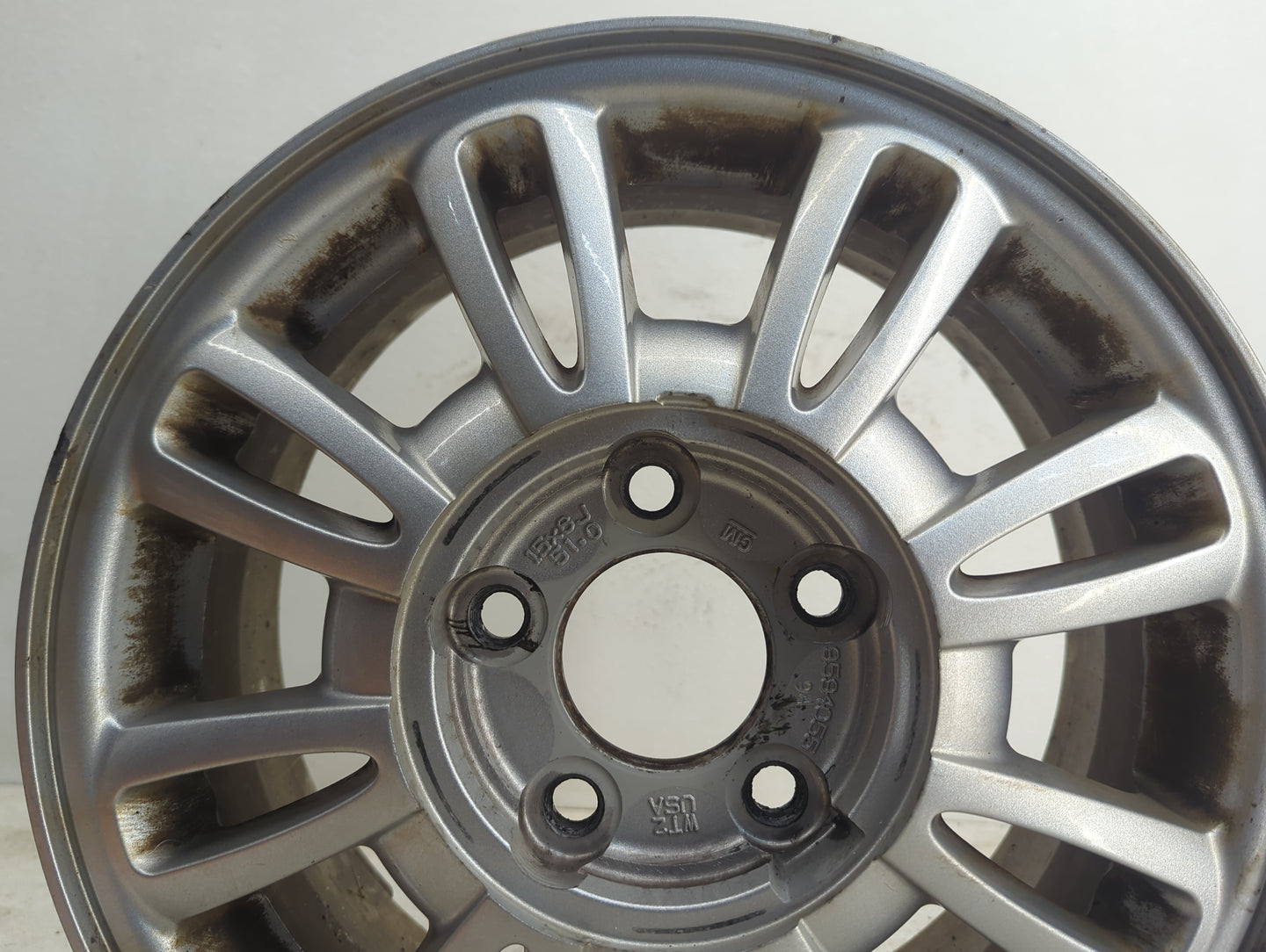 2002-2005 Buick Lesabre Oem Wheel Rim - Oemusedautoparts1.com