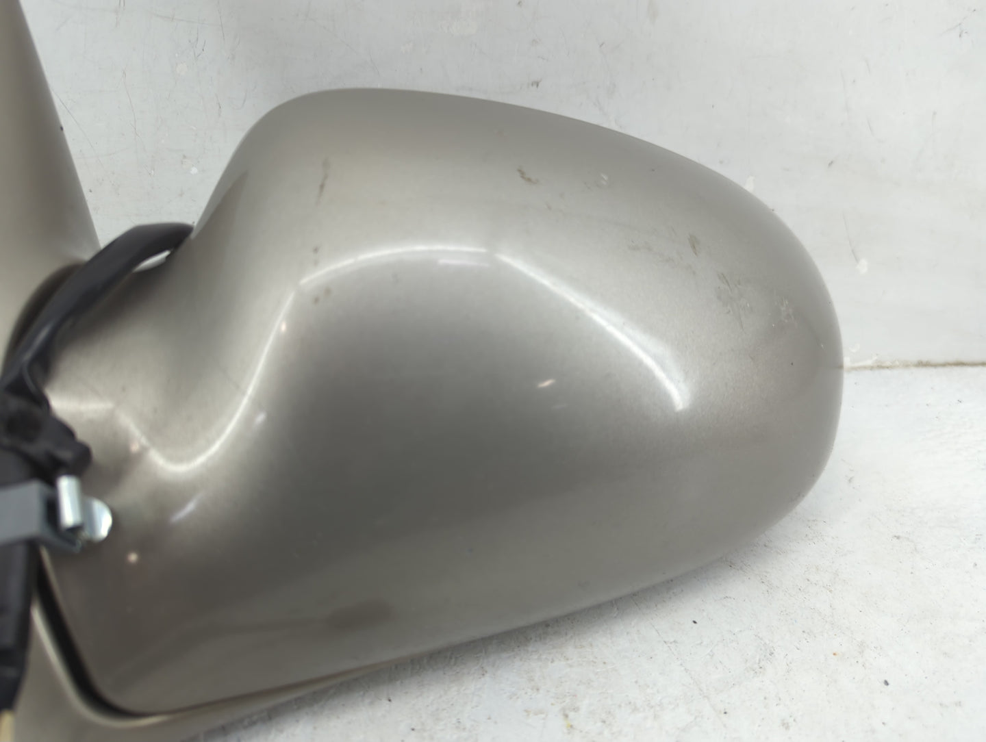 2000-2005 Buick Lesabre Driver Side View Mirror - Left Door Mirror OEM Used - Oemusedautoparts1.com