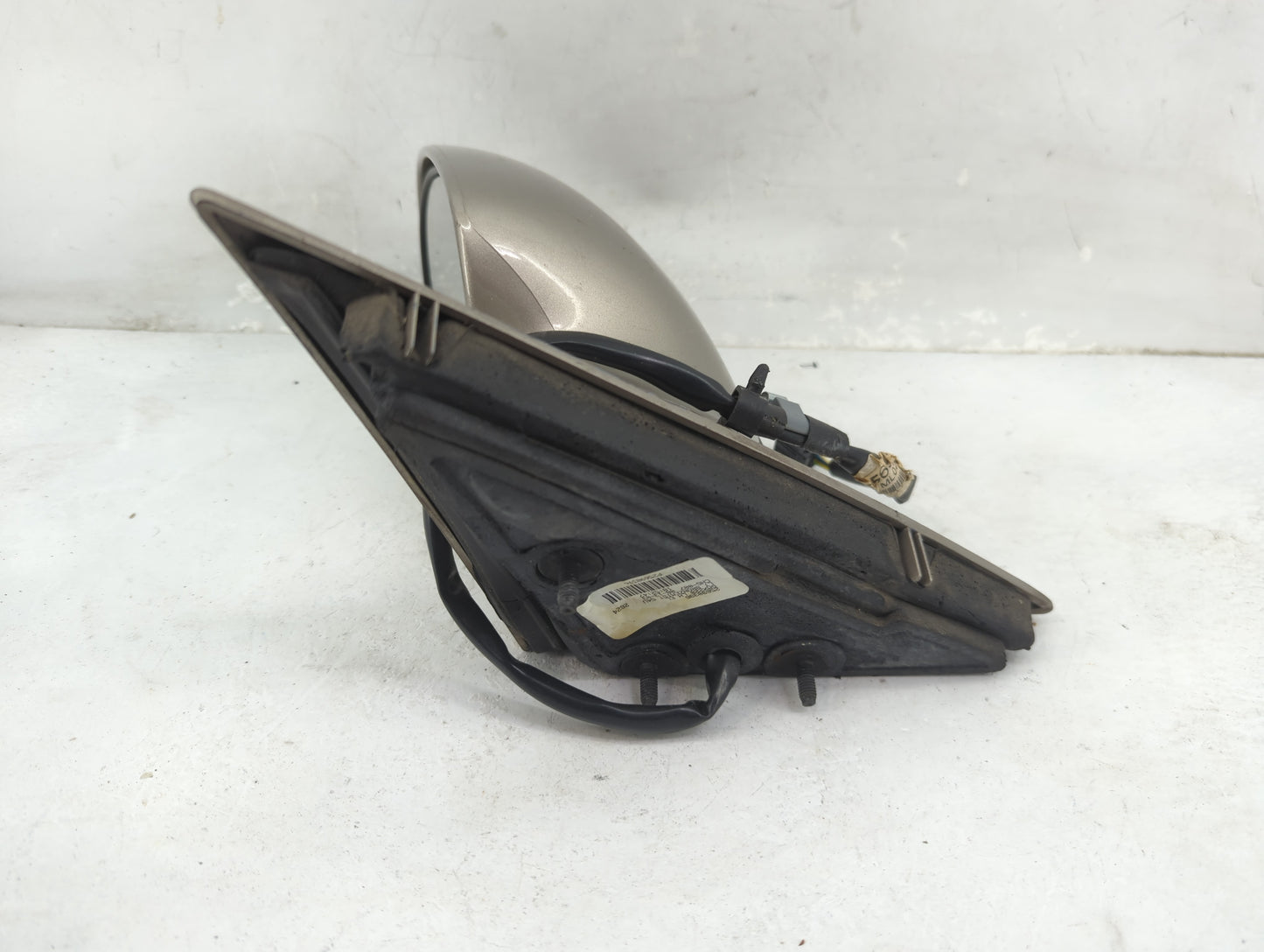 2000-2005 Buick Lesabre Driver Side View Mirror - Left Door Mirror OEM Used - Oemusedautoparts1.com