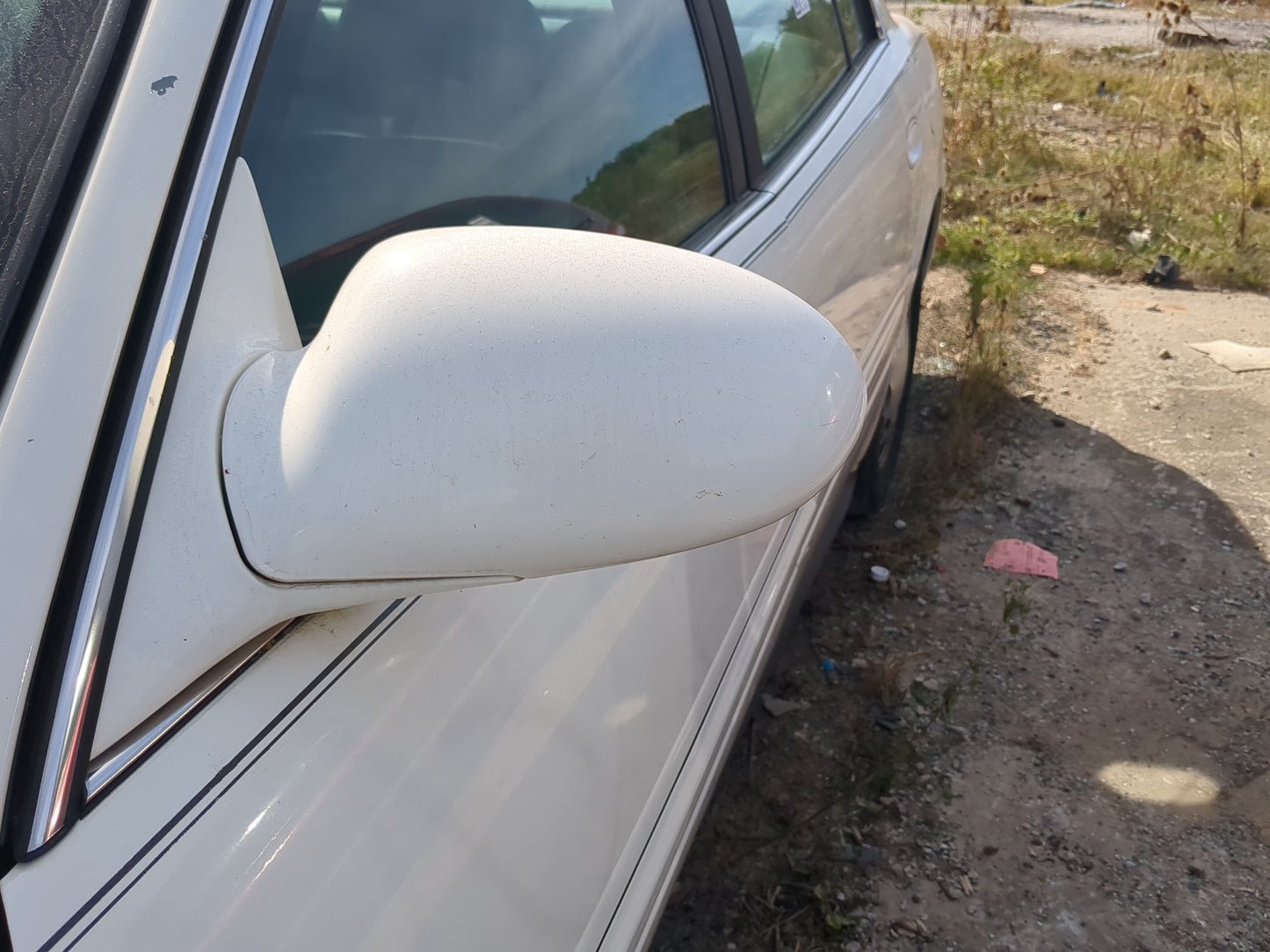 2000-2004 Buick Lesabre Driver Side View Mirror - Left Door Mirror OEM Used - Oemusedautoparts1.com