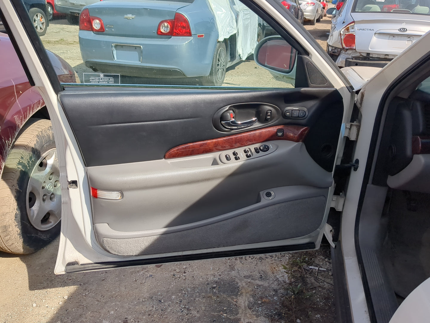2004 Buick Lesabre Front Left Driver Interior Door Panel Trim - Oemusedautoparts1.com