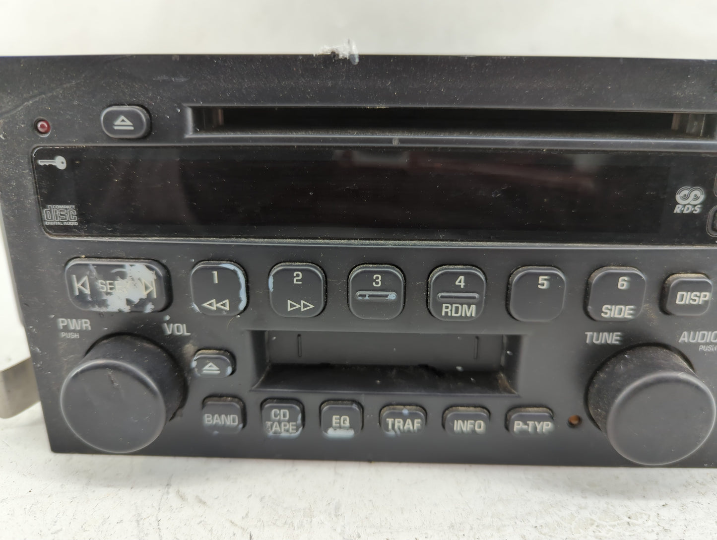 2003-2005 Buick Lesabre Radio AM FM Cd Player Receiver Replacement P/N:25756857 Fits Fits 2003 2004 2005 OEM Used Auto Parts