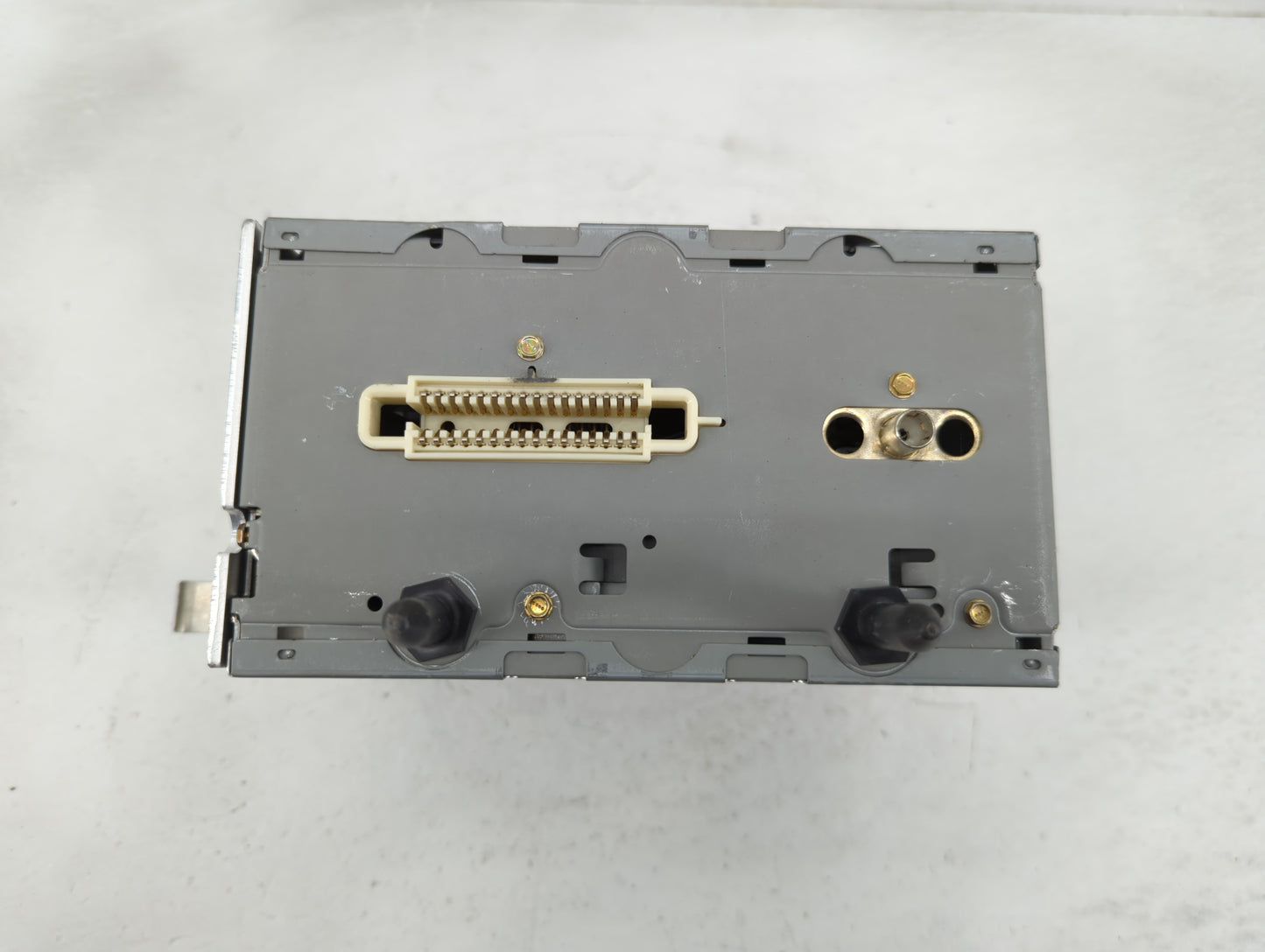 2003-2005 Buick Lesabre Radio AM FM Cd Player Receiver Replacement P/N:25756857 Fits Fits 2003 2004 2005 OEM Used Auto Parts