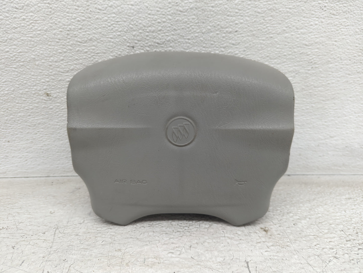 2001-2005 Buick Lesabre Air Bag Driver Left Steering Wheel Mounted Fits Fits 2001 2002 2003 2004 2005 OEM Used Auto Parts - 