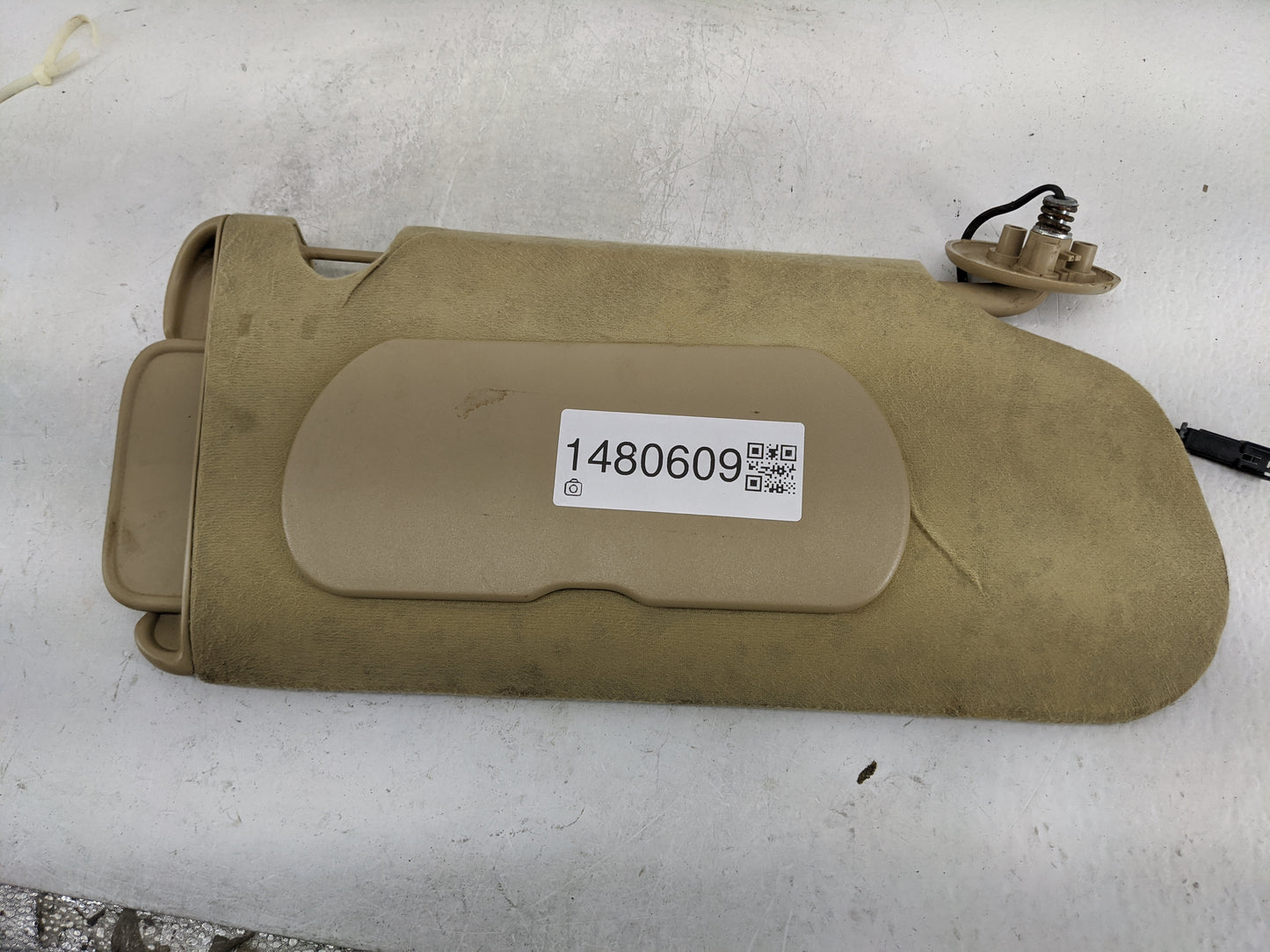 2000-2005 Buick Lesabre Sun Visor Shade Replacement Passenger Right Mirror Fits Fits 2000 2001 2002 2003 2004 2005 OEM Used 