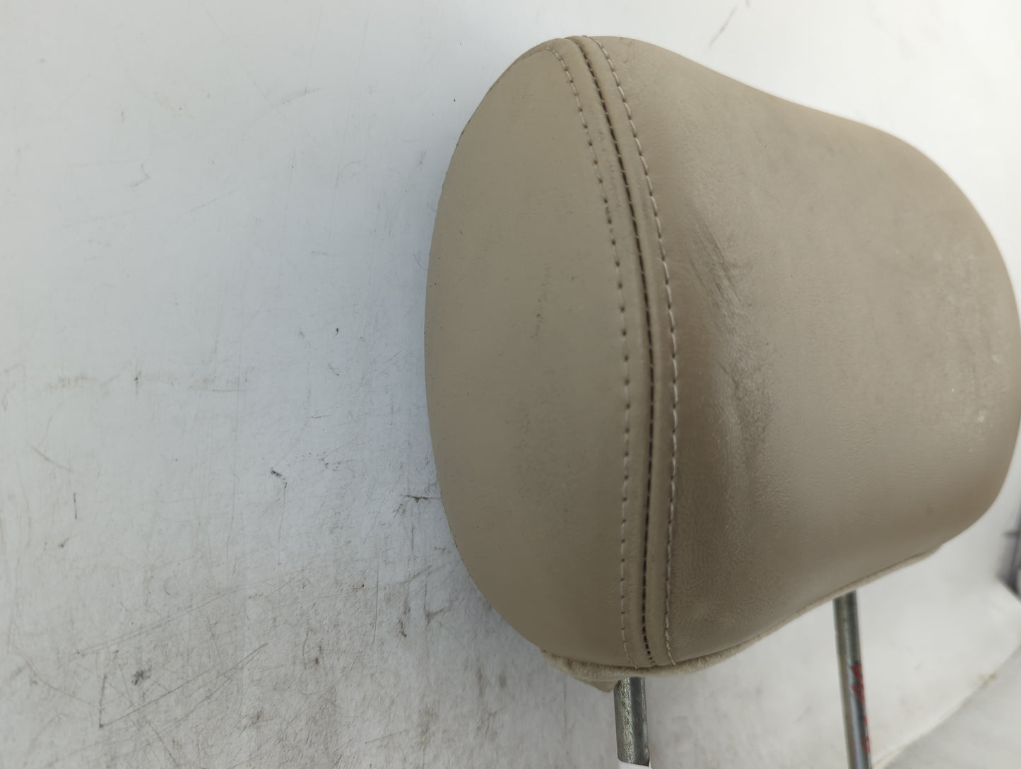 2004 Buick Rainier Headrest Head Rest Front Driver Seat Beige - Oemusedautoparts1.com