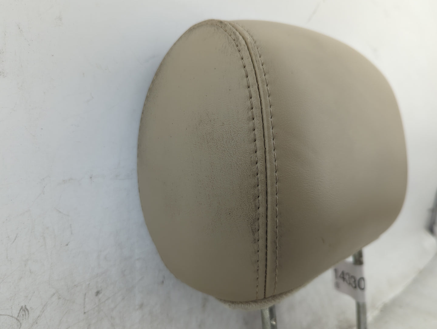 2004 Buick Rainier Headrest Head Rest Rear Seat Fits OEM Used Auto Parts - Oemusedautoparts1.com