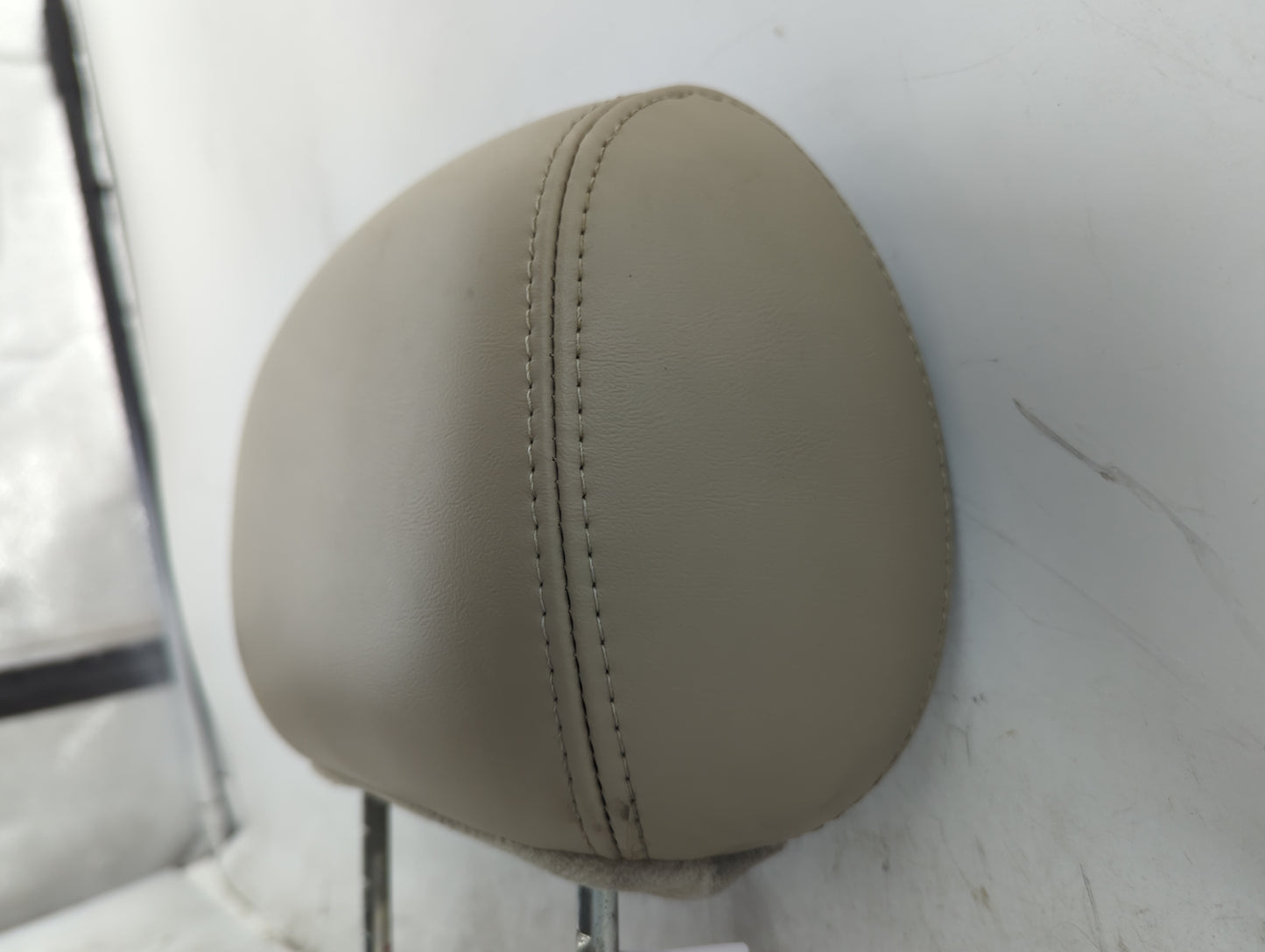2004 Buick Rainier Headrest Head Rest Rear Seat Fits OEM Used Auto Parts - Oemusedautoparts1.com