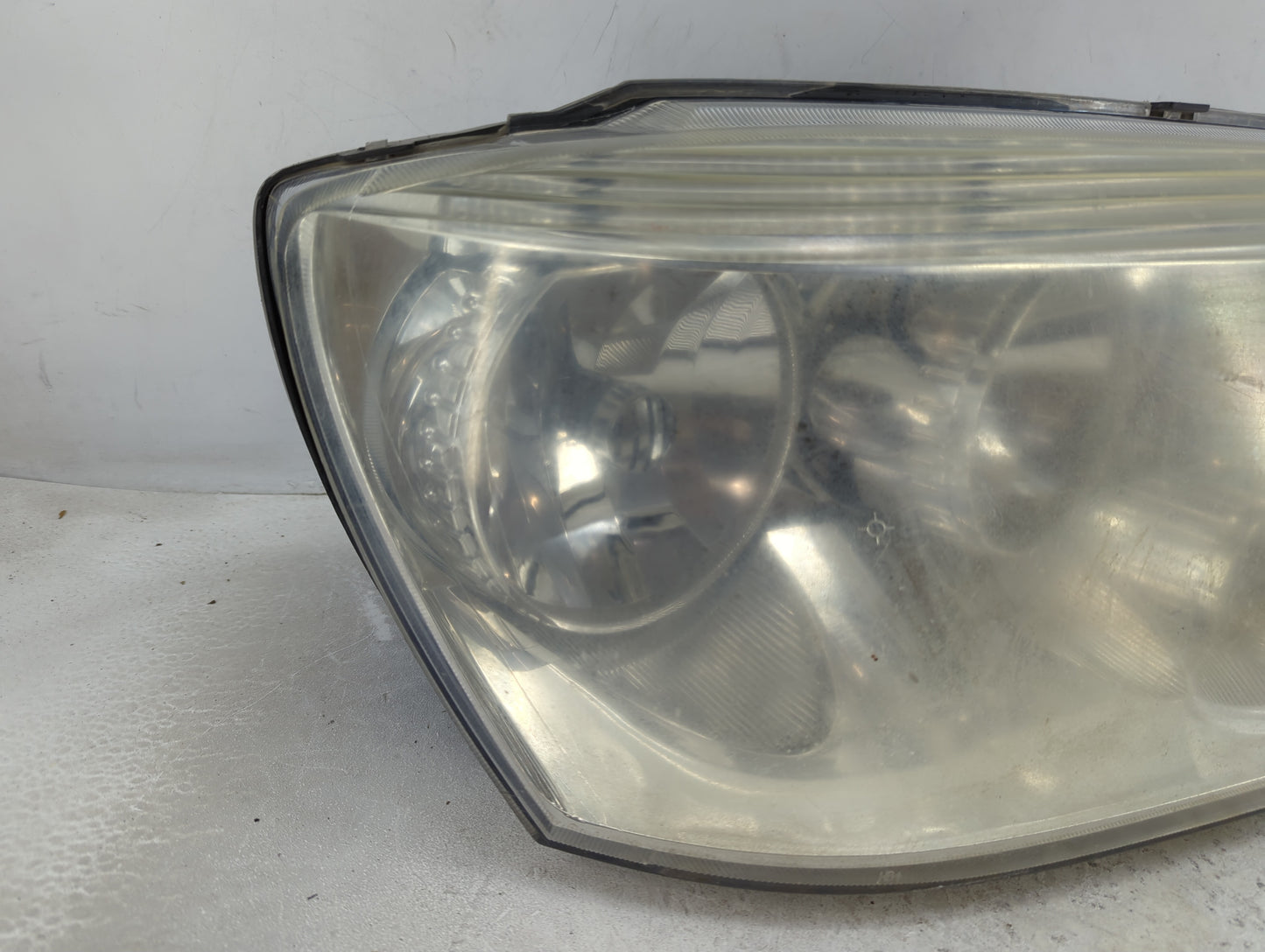 2004-2007 Buick Rainier Passenger Right Oem Head Light Headlight Lamp - Oemusedautoparts1.com