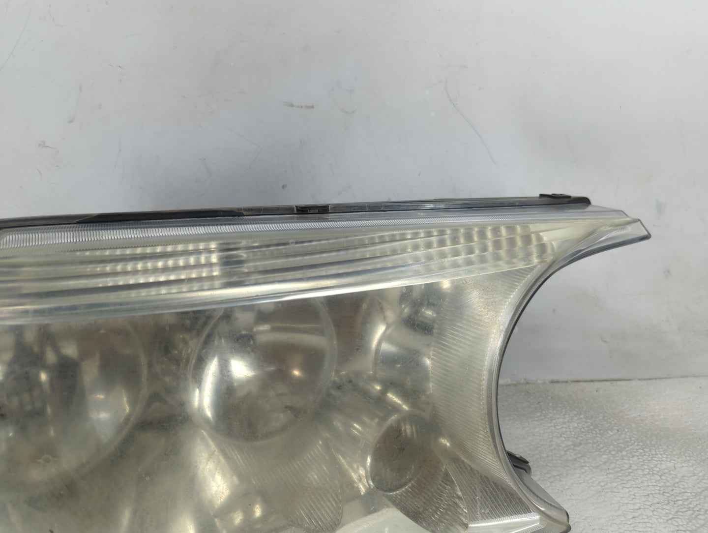 2004-2007 Buick Rainier Passenger Right Oem Head Light Headlight Lamp - Oemusedautoparts1.com