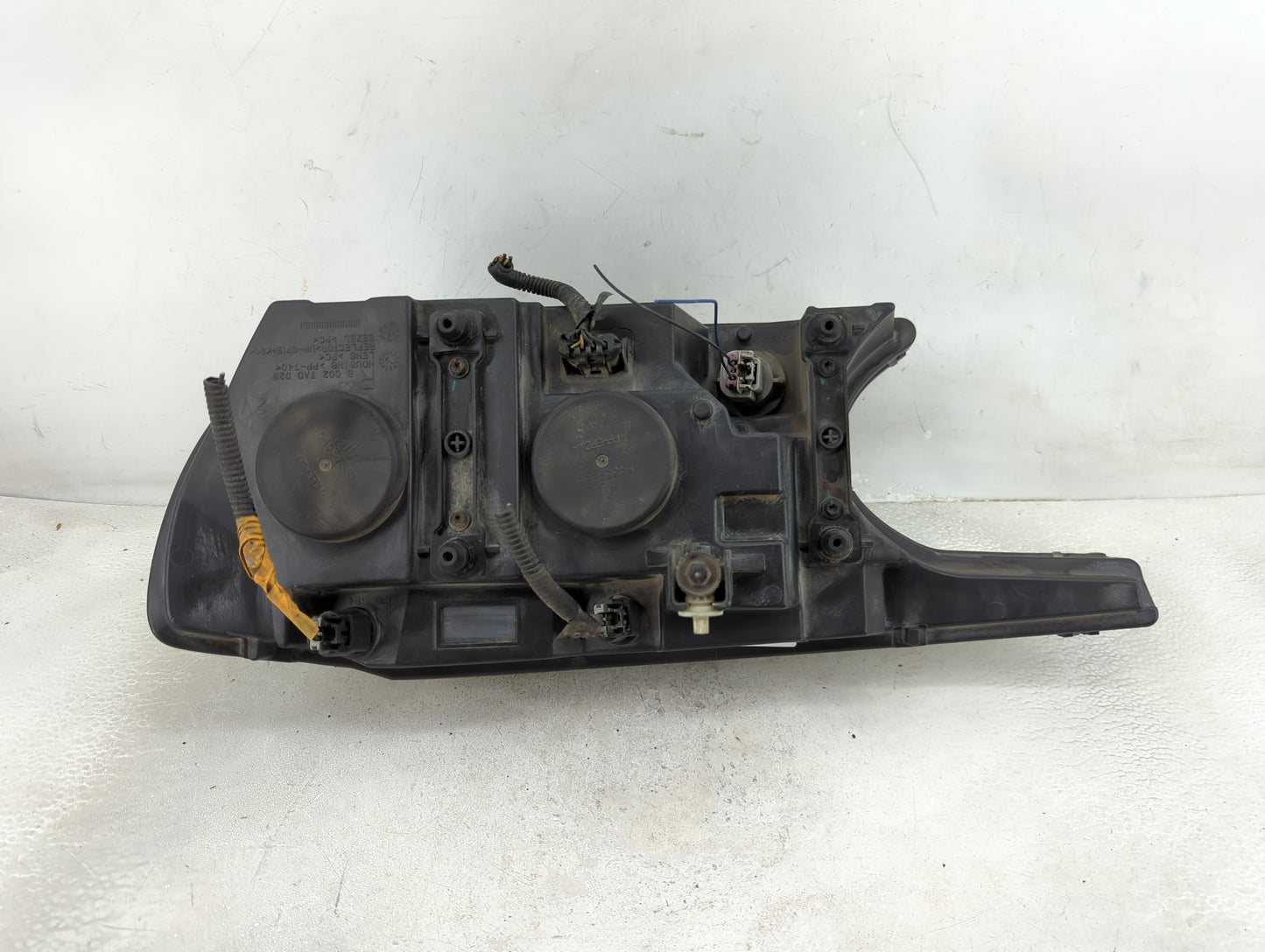2004-2007 Buick Rainier Passenger Right Oem Head Light Headlight Lamp - Oemusedautoparts1.com